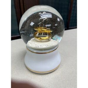 Twinkle Musical Snow Globe 50th Anniversary Couple Rings Waltz Melody